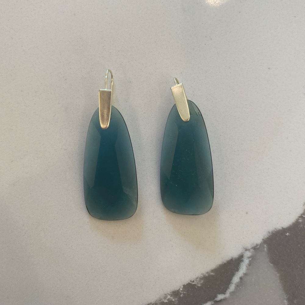 Kendra Scott drop earrings